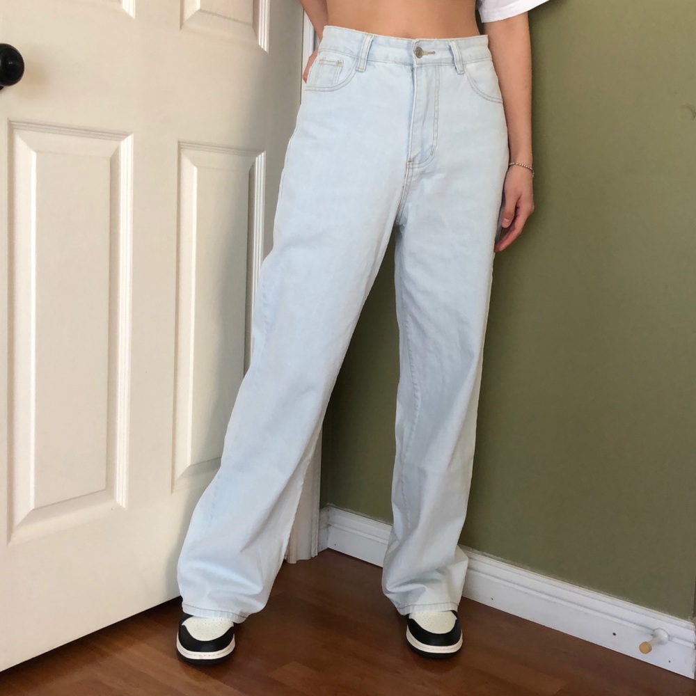Light Wash Wide Leg Jeans